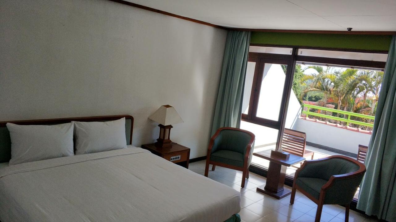 Grand Whiz Hotel Bromo Exterior foto